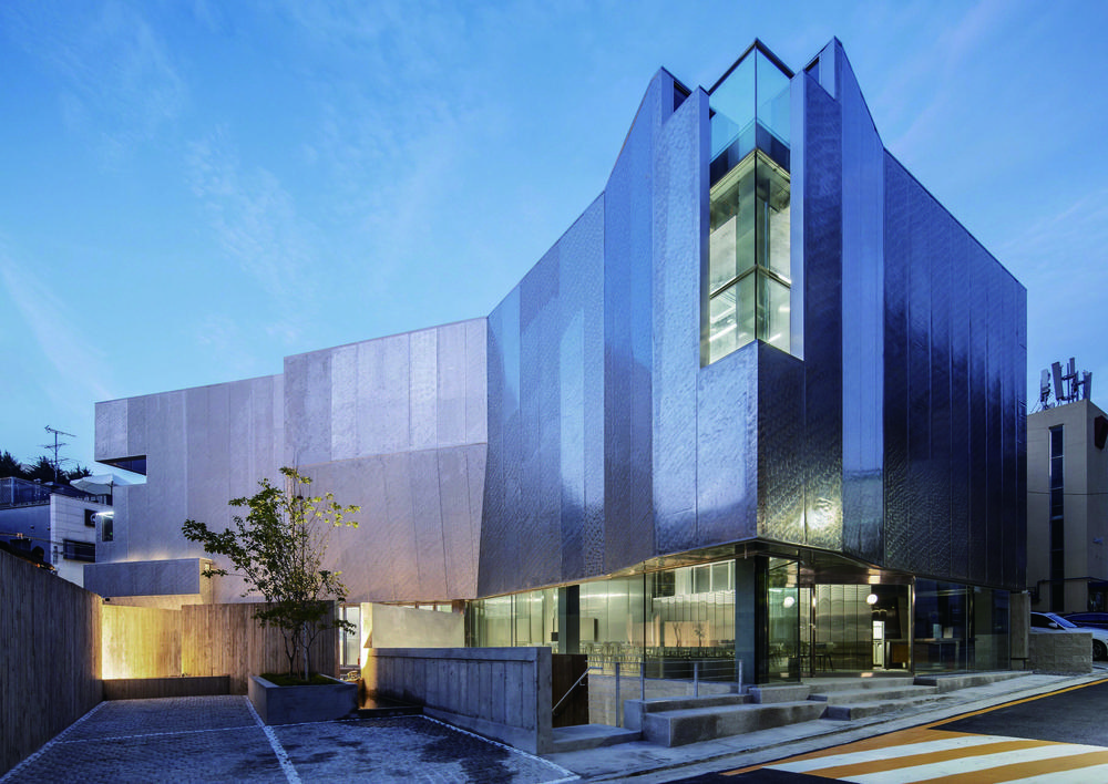 Samseong-dong Think-Tank (Winner of the Excellence Award in the 11th Exhibition)