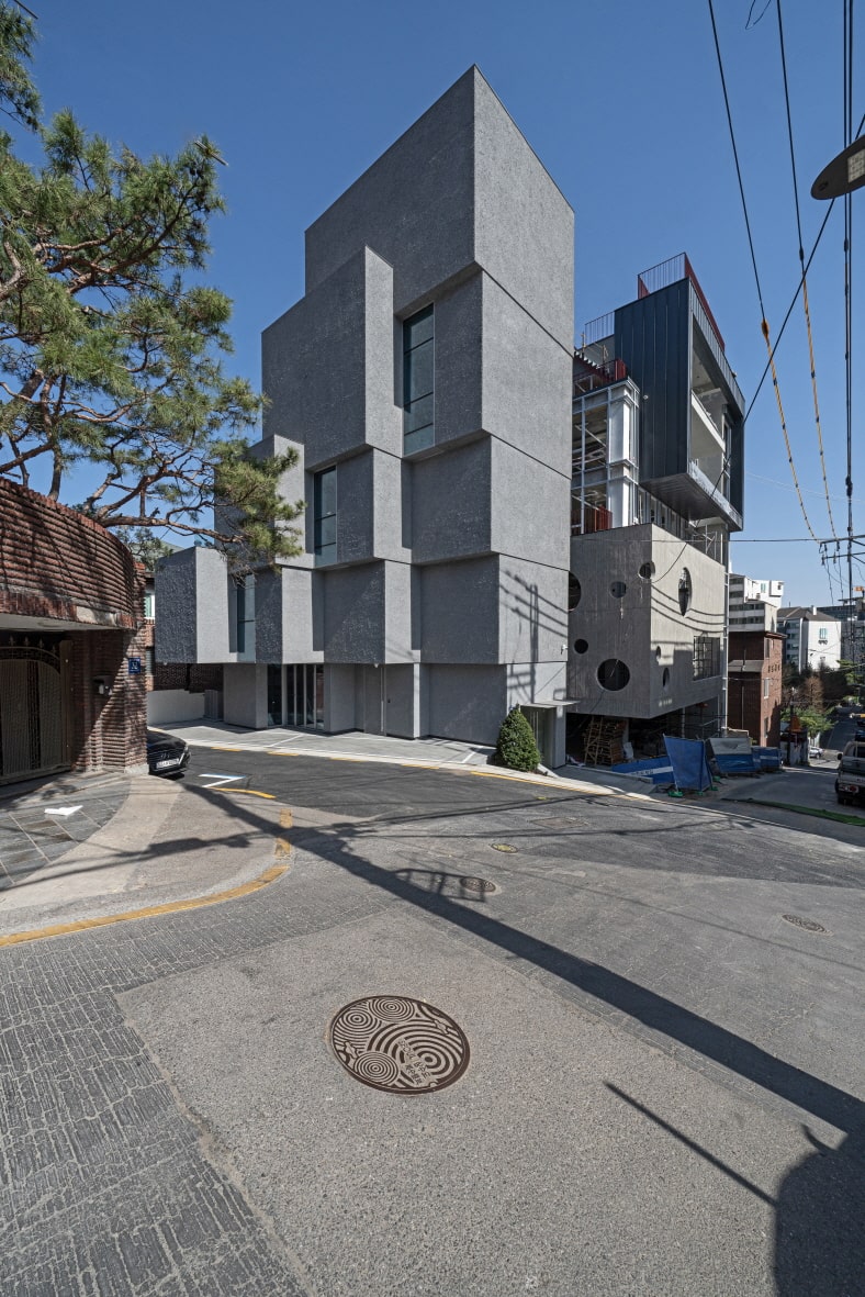 Chrome Company Headquarters (2024 Beautiful Architecture Award) 2